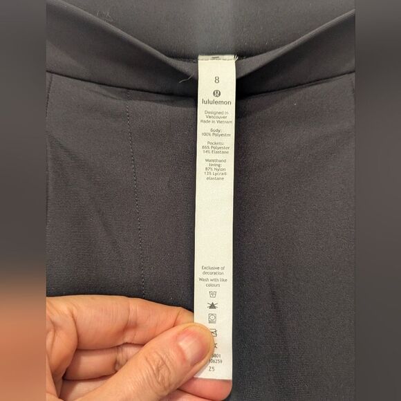 Lululemon Essential High-Rise Black Pleaded Cropped Stretch Pants Trouser Sz 8 - Picture 7 of 8